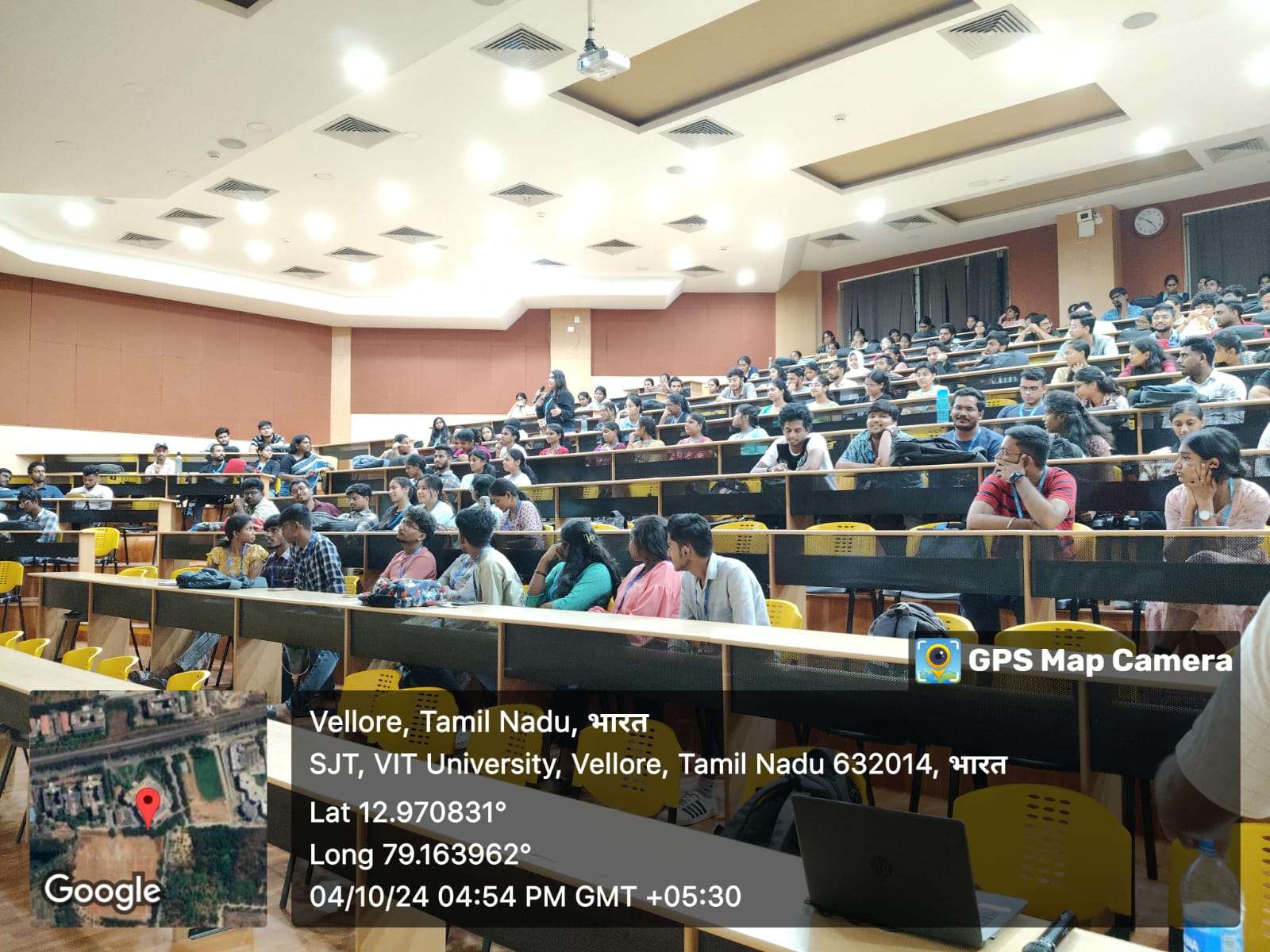 Large Audience at VIT Vellore